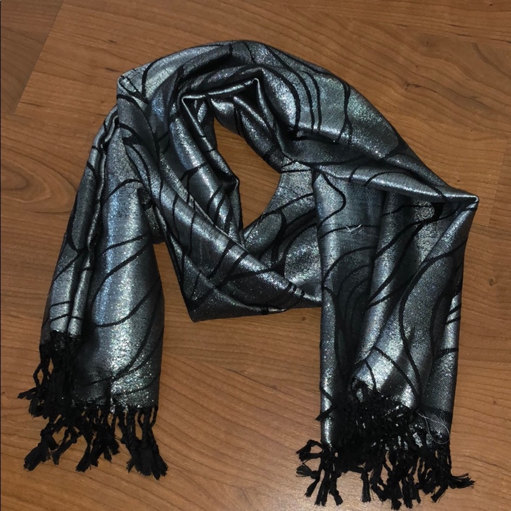silver & black scarf